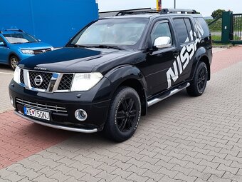 Nissan pathfinder 2.5 diesel 4x4 126kw 7miestne - 3