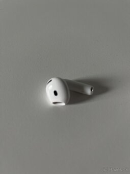 Apple AirPods 4 ANC - 3