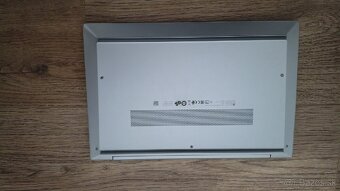 HP elitebook 830 g7 - 3