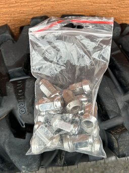 Pneumatiky na can am - 3