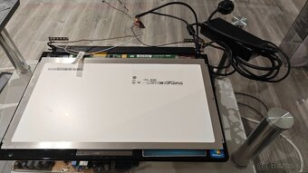 Asus UL3OA - 3