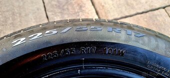 Pirelli Cinturato P7 225/55 R17 - 3