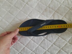 Topánky s flitrami, šľapky CROCS - 3