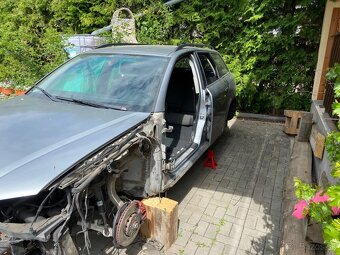 Rozpredam Audi a4 b7 2006 - 3