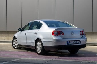 Volkswagen Passat 2.0 TDI Highline - 3