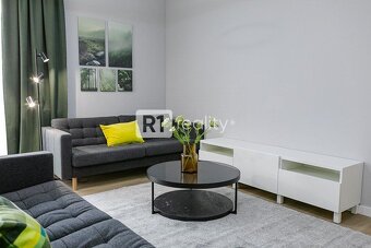 Jedinečný 3 izbový byt 64 m2+ 8 m2 balkóny + parking, Piešťa - 3