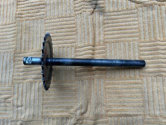 Hriadeľ šľapadiel babetta 210/215/225 - 3