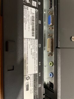 Monitor HP EliteDisplay E221c 22 palcov - 3