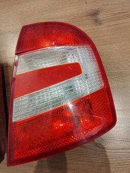 Škoda fabia 1 zadné svetlá - 3