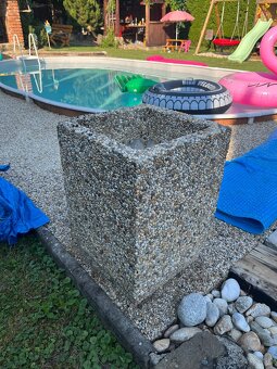 Betonovy kvetinac - 3