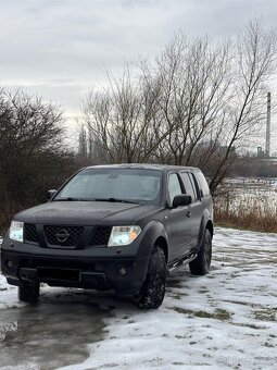 Nissan Pathfinder - 3