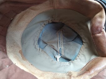 Stará moto prilba - 3