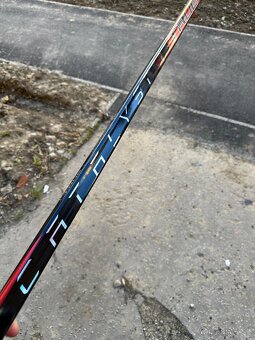 Hokejka True Catalyst 9X Custom - 3