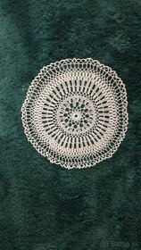Háčkovaný obrus - 3