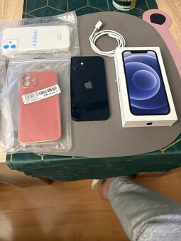 iPhone 12 - 3