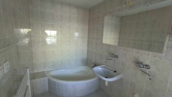 Od júna: 3-izbový nebytový priestor (80m2) na Športovej - 3