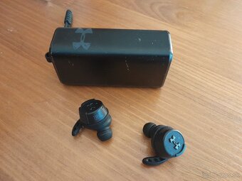 JBL Under Armour True Wireless Flash X - 3