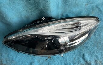 Renault Scenic III Lift r.12 260601946R - 3