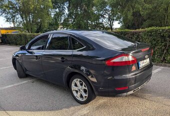 Ford Mondeo sedan - 3