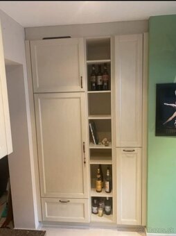 Bílá venkovská kuchyně s ostrůvkem, 4694 - 3