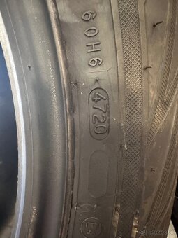 Zimné pneu Nokian 235/55R18 - 3