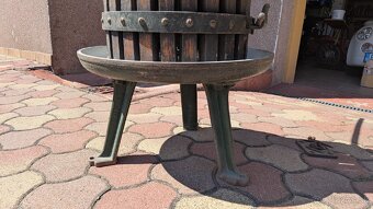 Liatinový lis na hrozno cca 50l - 3