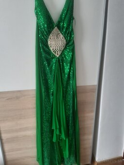 Predám spoločenské šaty a overal - 3