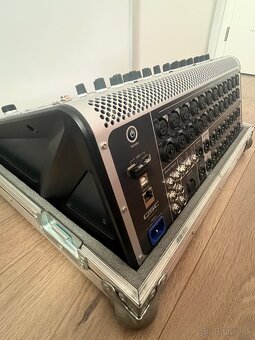 QSC TouchMix-30 Pro - 3