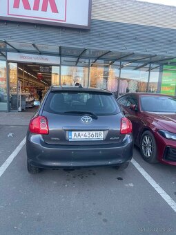 Predám Toyota Auris 1.6 Benzín - 3