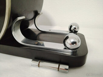 funkcionalistické hodiny Junghans - 3