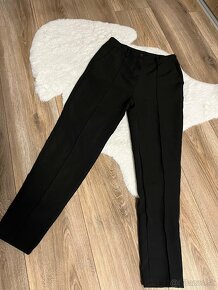 Elegantné čierne nohavice - 3