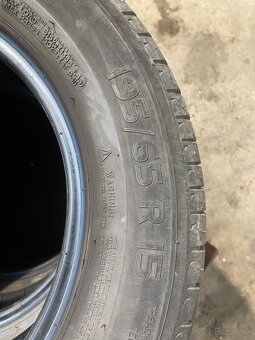Pneu 195/65 R15 - 3