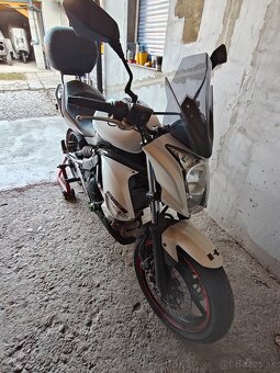 Kawasaki ER6N - 3