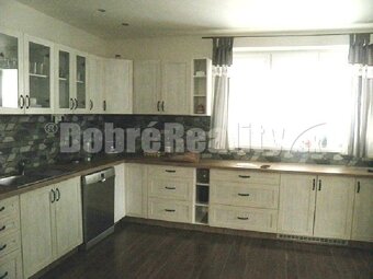 PREDAJ: 4-izbový zrekonštruovaný rodinný dom v Blatnej na Os - 3