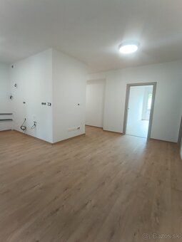 Zlacnené - Nová rekonštrukcia 3i bytu Brezová pod Bradlom - 3