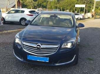 Insignia 2.0TDci Sports Tourer - 3