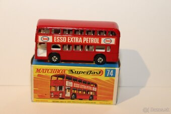 Matchbox SF Daimler bus - 3