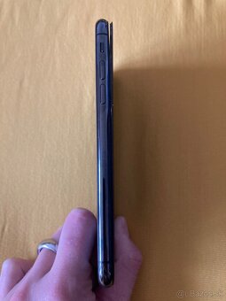 iPhone XS - 3