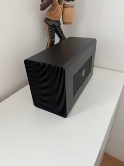 eGPU Razer Core X - 3