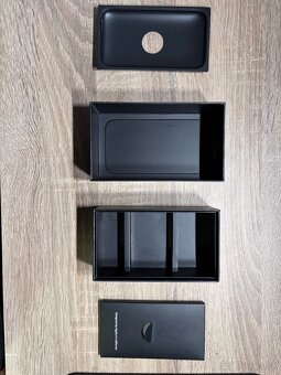 Krabica od iPhone 3G s - 3