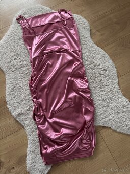 Elegantné mini šaty - 3