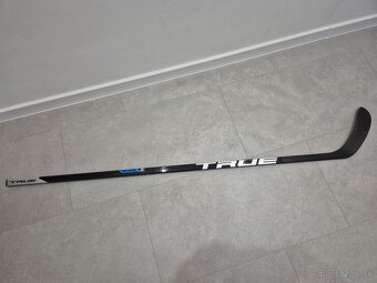 Úplne nová hokejka TRUE X-Core 5 - 3