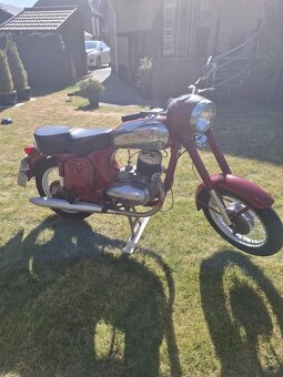 JAWA 250 ccm rok / prvá registrácia v decembri 1961 - 3