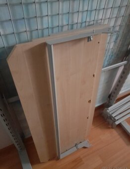 Kovový regál variabilný - 3