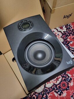 Logitech Z607 - 3