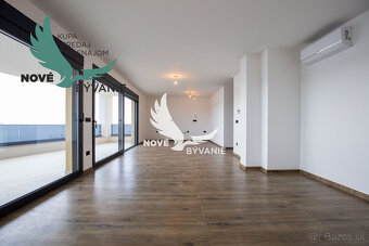 Luxusný apartmán v prvej rade od mora s výhľadom na more v C - 3