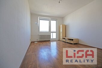 Zrekonštruovaný 1-izbový byt s lodžiou priamo v centre mesta - 3