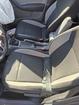 Rozpredám Škoda Rapid Spaceback 1.2Tsi 81kw CJZD - 3