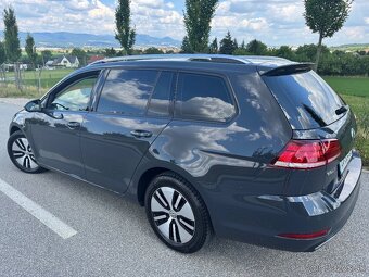 Volkswagen GOLF 1.6 TDi 7,5 Highline 2019 FULL LED - 3