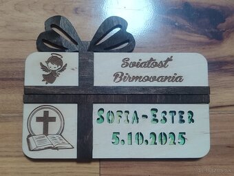 Drevená darčeková karta na peniaze v tvare darčeka birmovka - 3